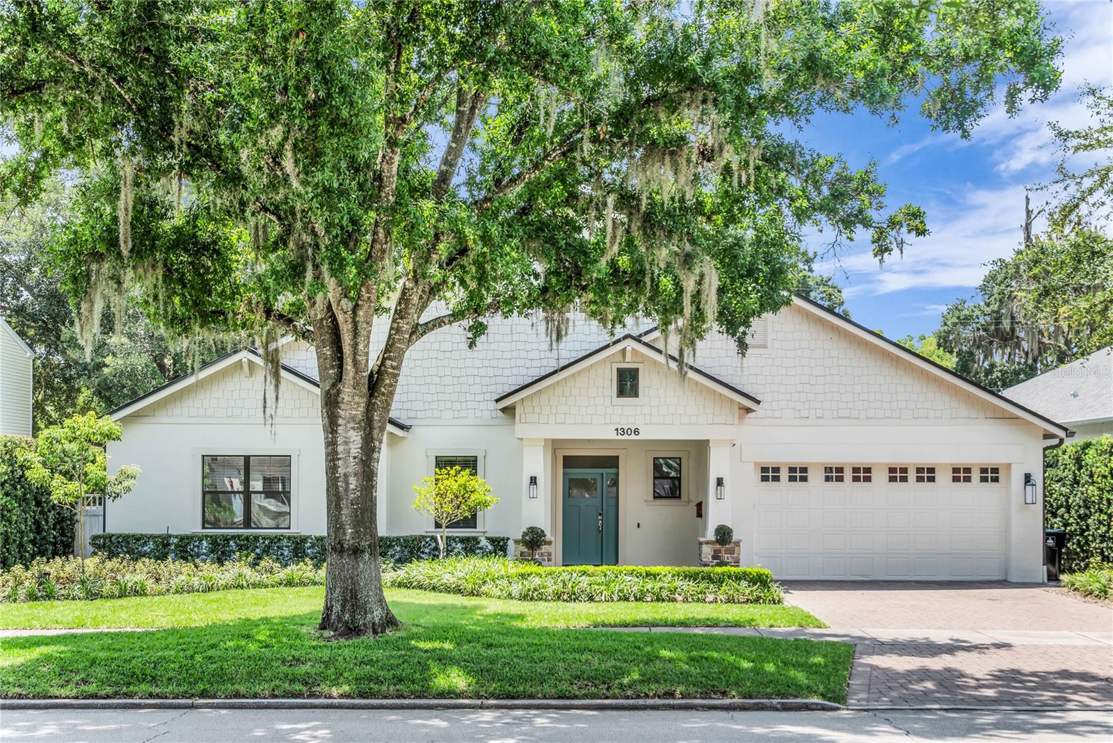 1306 W SMITH STREET photo 4