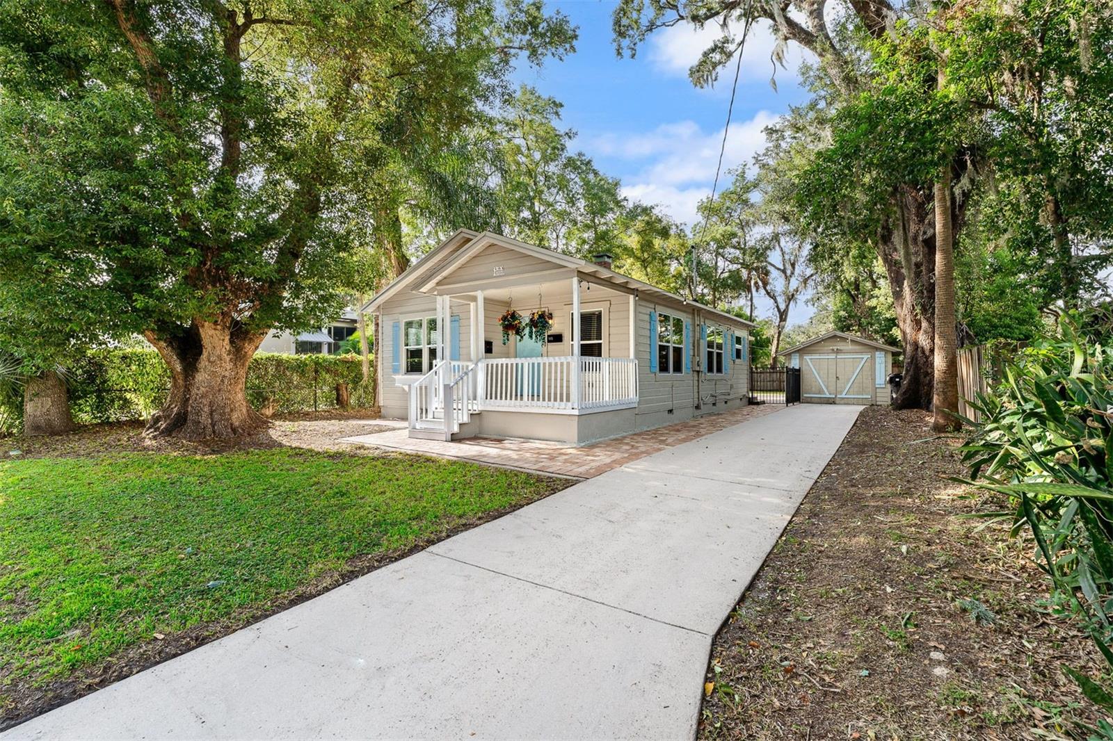 1615 E CONCORD STREET photo 3