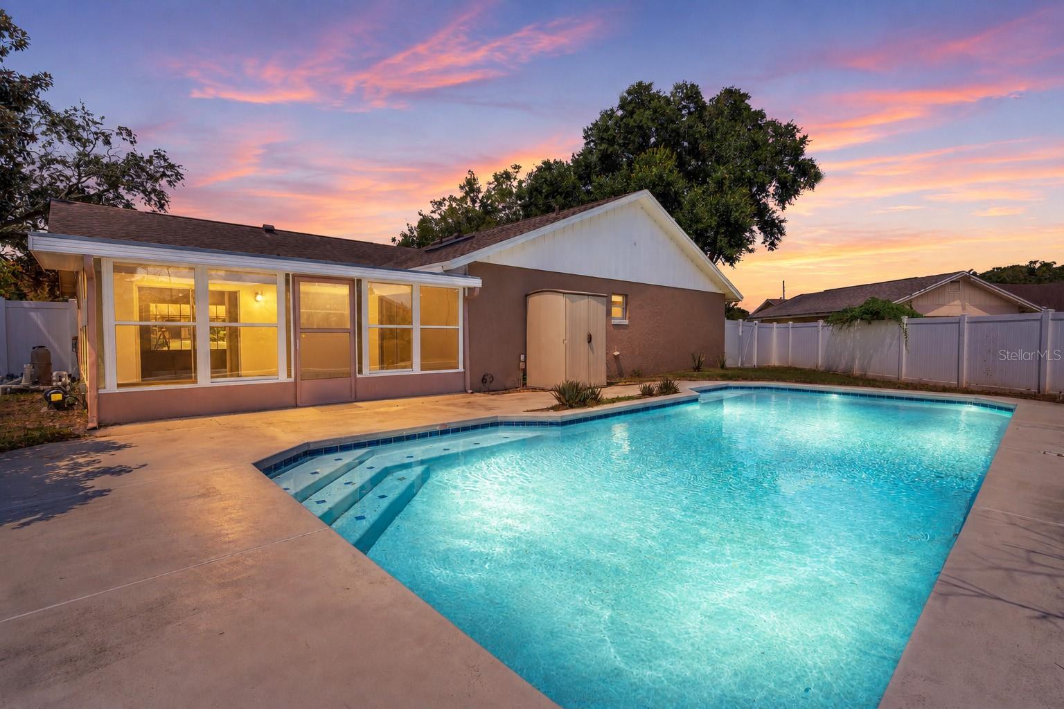 8971 ANGELICA DRIVE photo 2