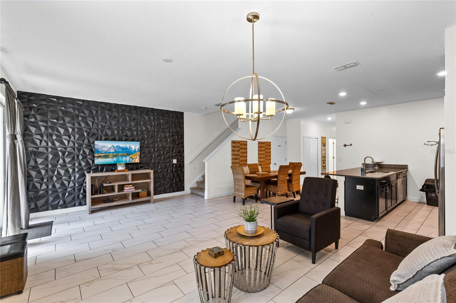 3087 Juliet Drive — photo 3 of 36