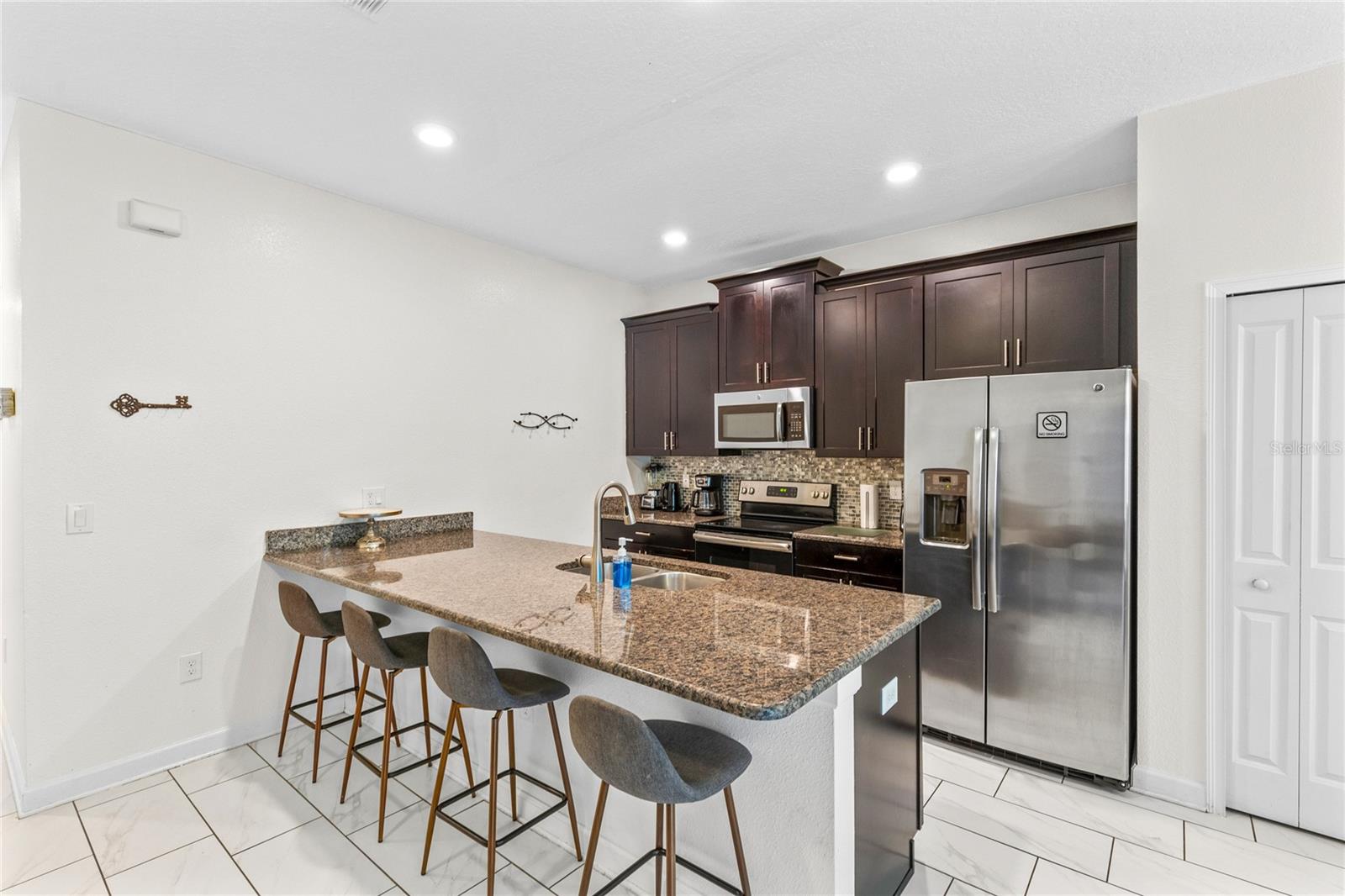 3087 Juliet Drive — photo 8 of 36