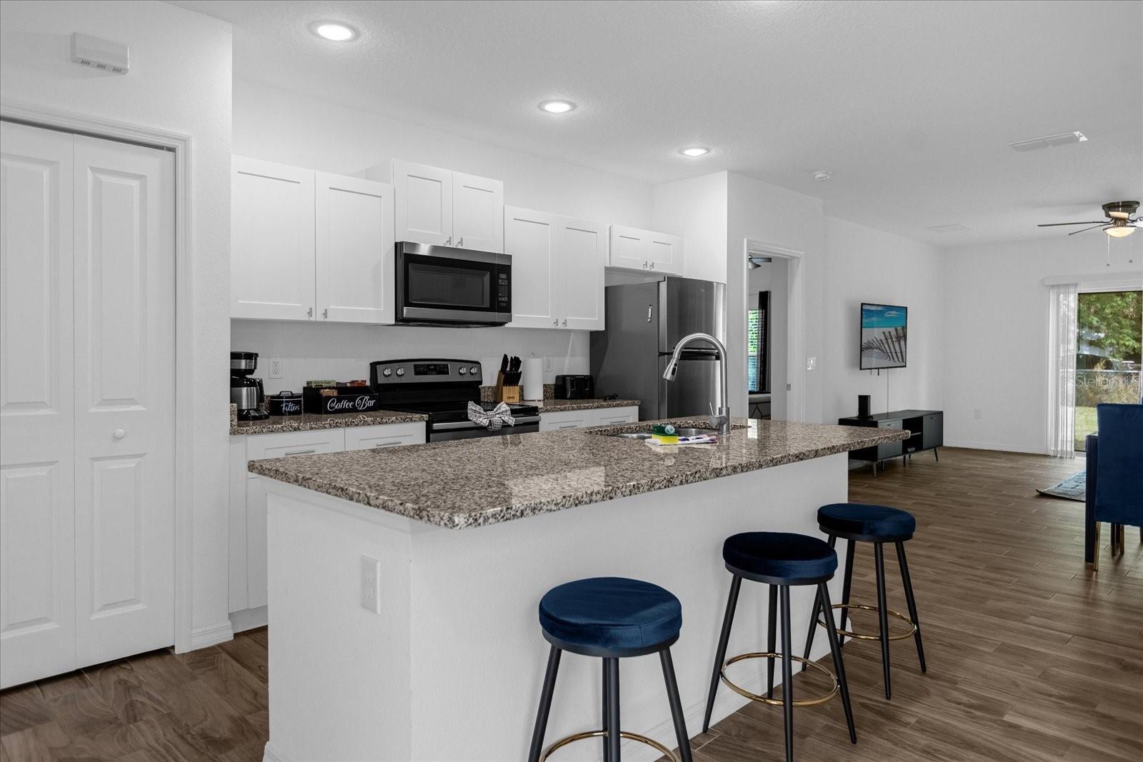 97 N GOLDWYN AVENUE photo 3