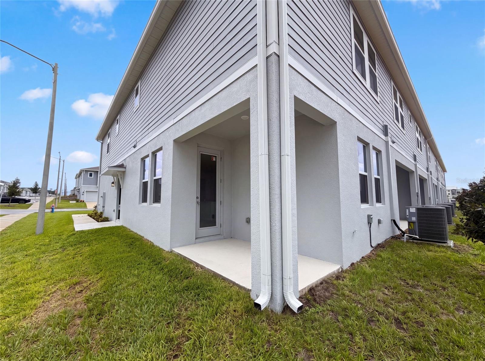 3102 KURTZ TERRACE photo 5