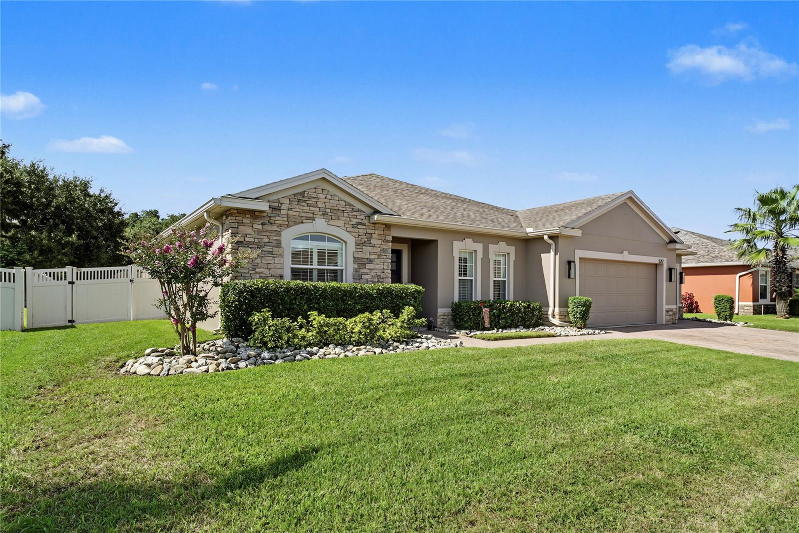527 COPPERDALE AVENUE photo 2