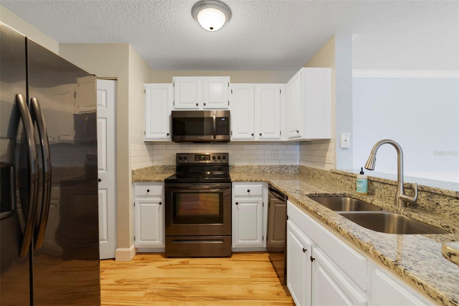 1939 SUMMER CLUB DRIVE #111 photo 4