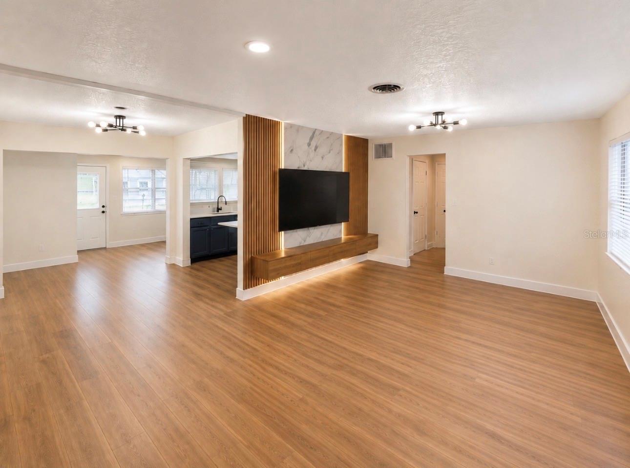 3101 FLOWERTREE ROAD photo 5