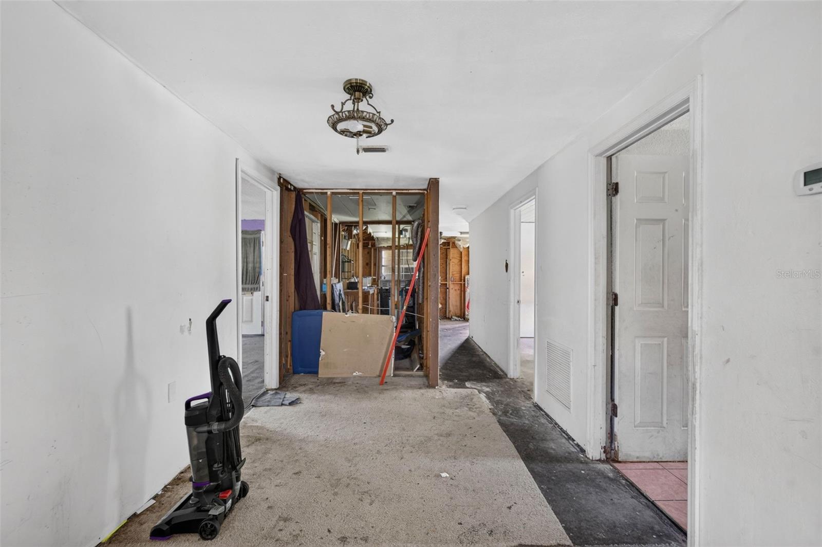 846 NEUSE AVENUE photo 4