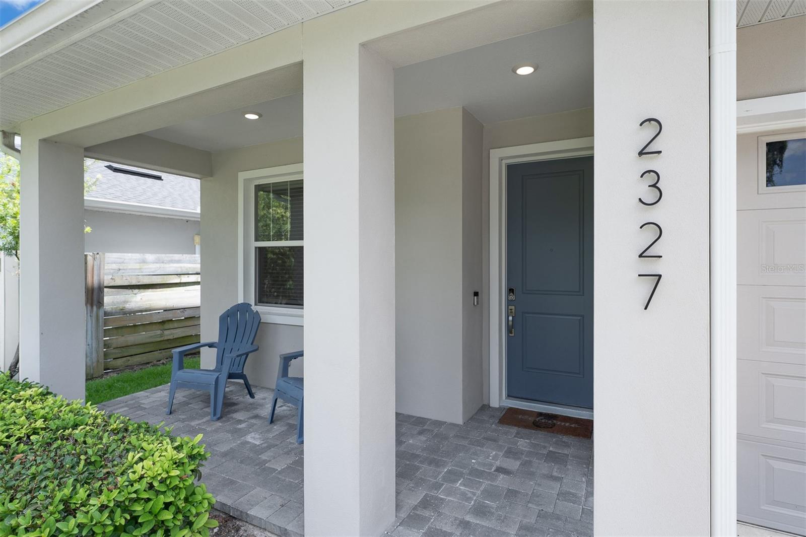 2327 S SHINE AVENUE photo 2