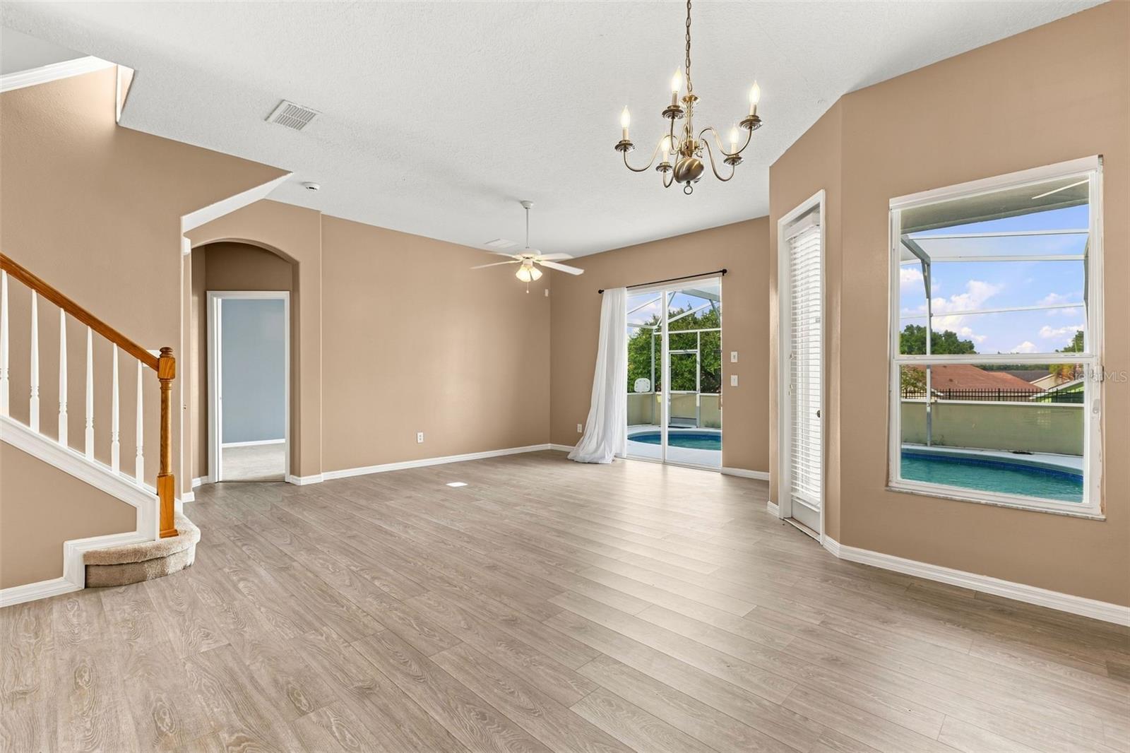 516 BRUNELLO DRIVE photo 3