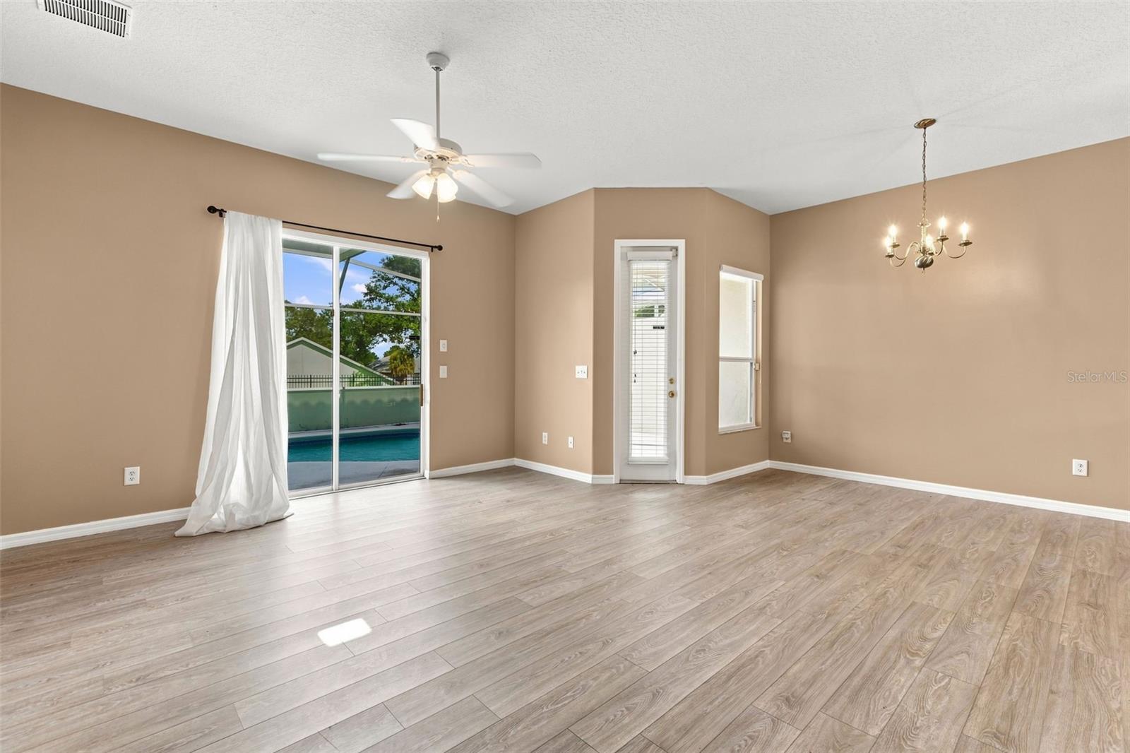 516 BRUNELLO DRIVE photo 4