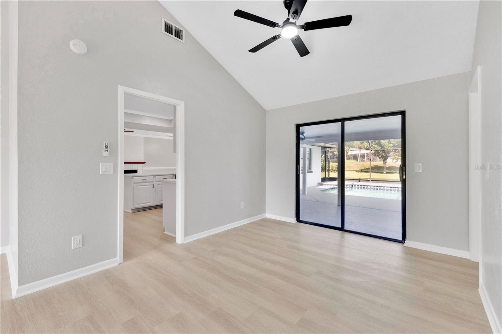 5313 JADE CIRCLE photo 4