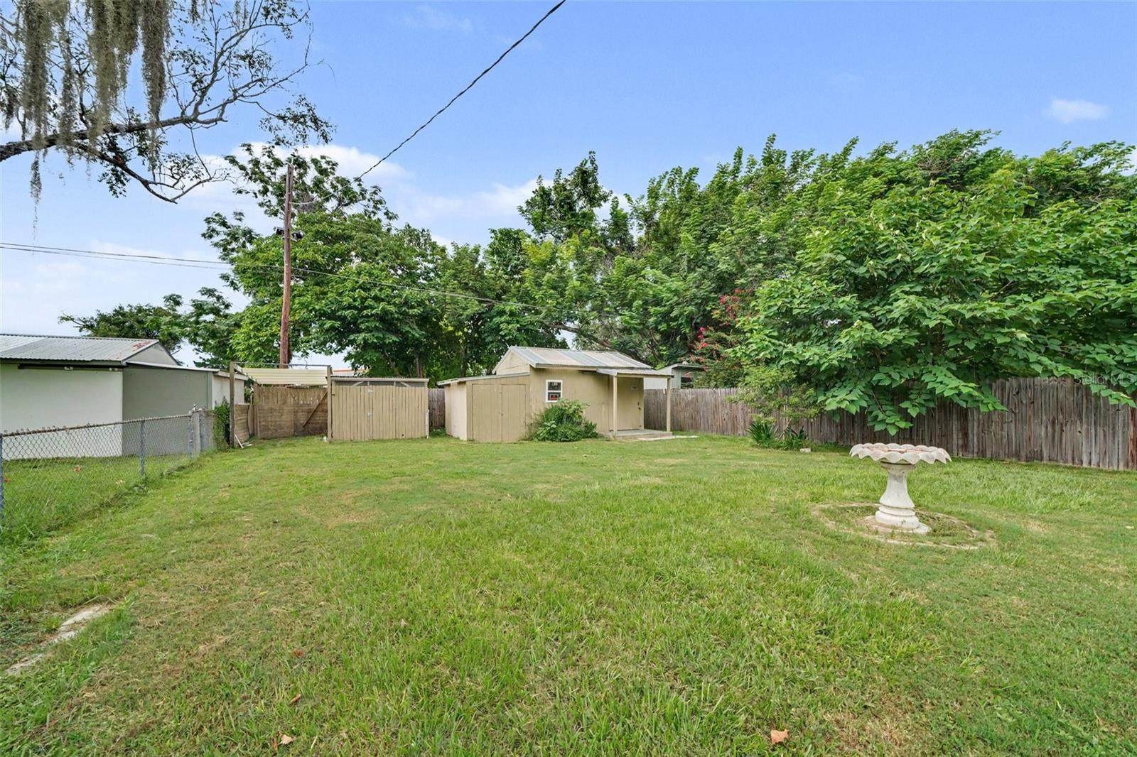 1941 OGLESBY AVENUE photo 4