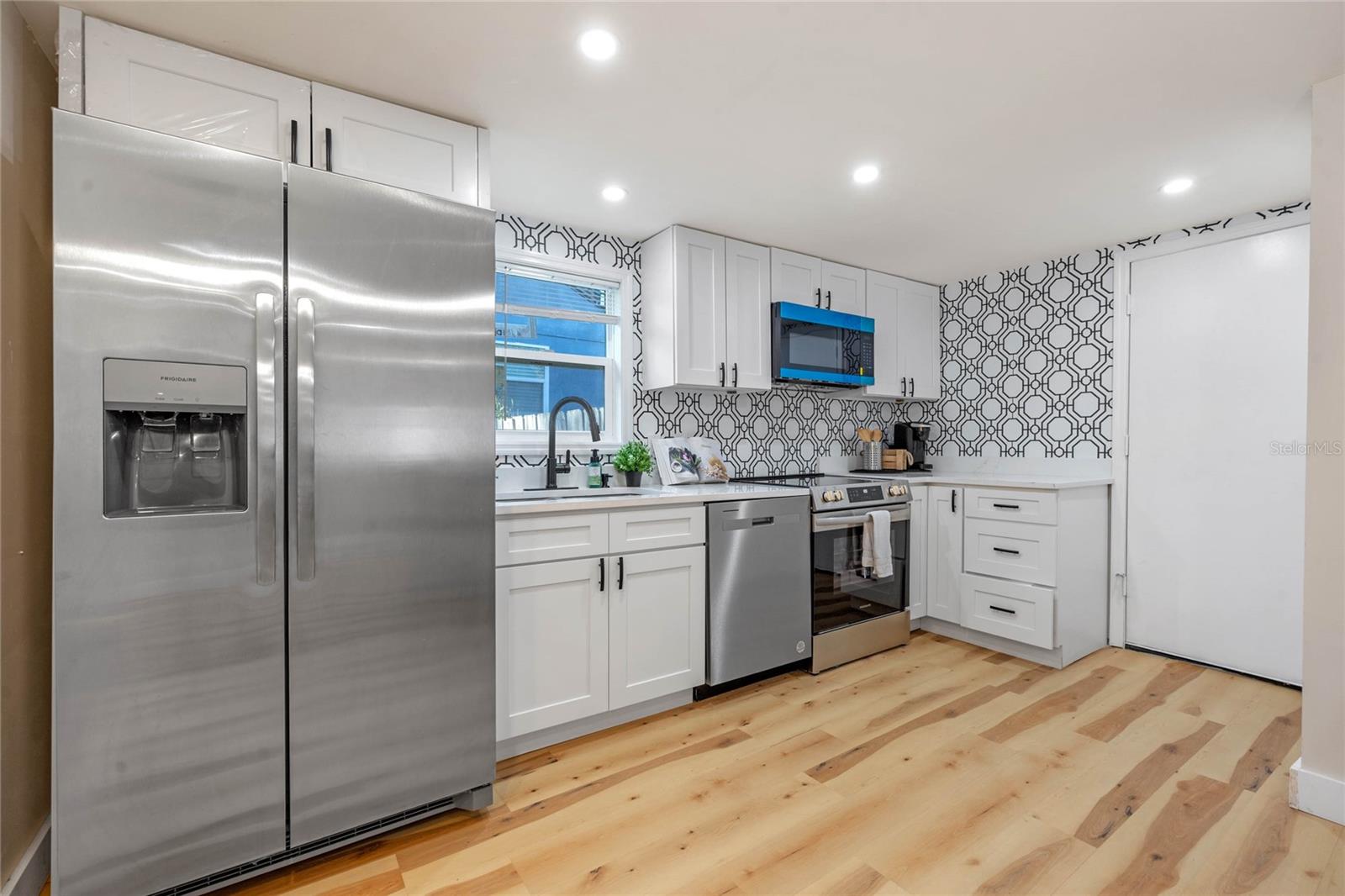 4809 THORPE AVENUE photo 5