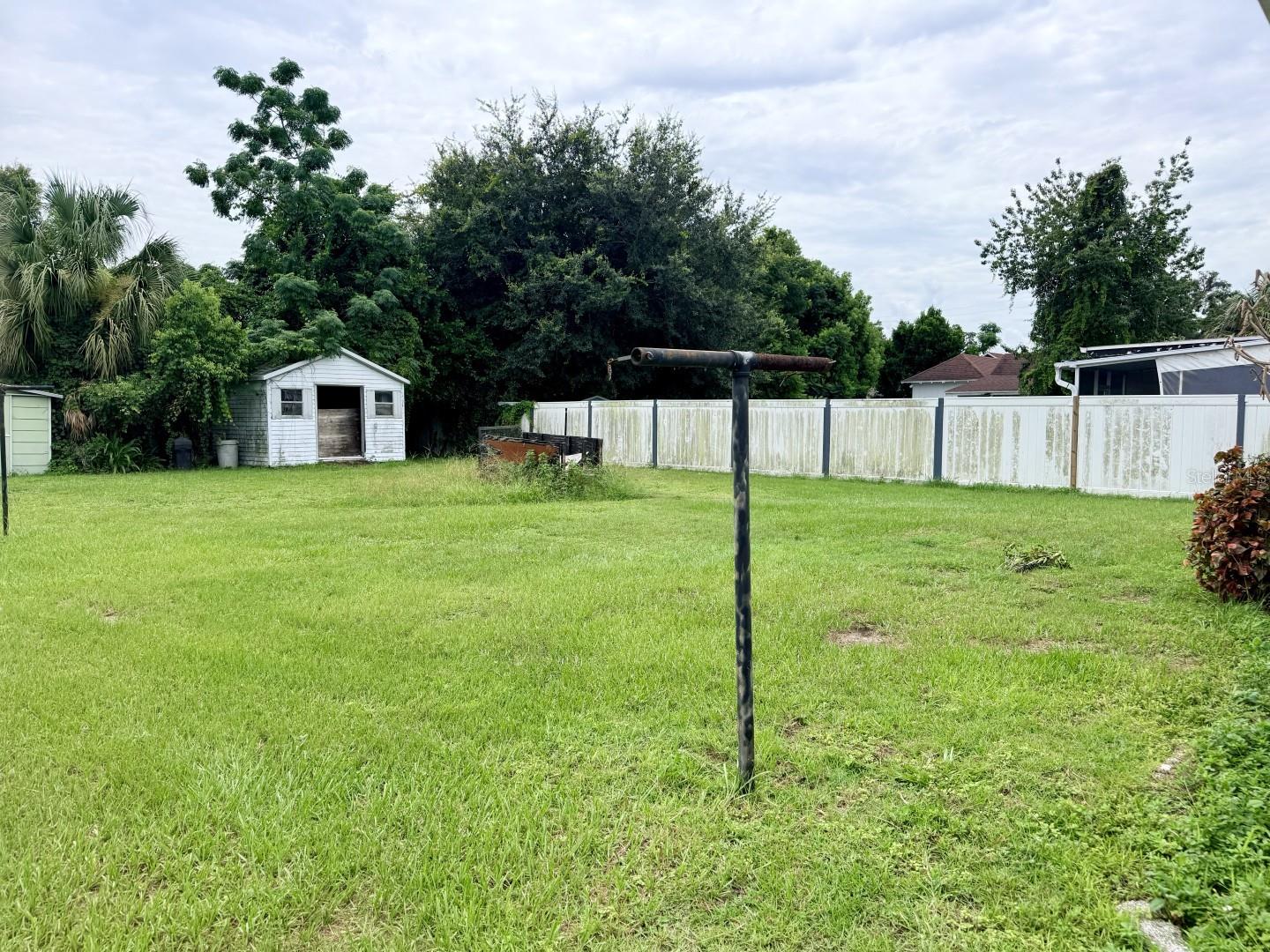 2709 S SHINE AVENUE photo 5