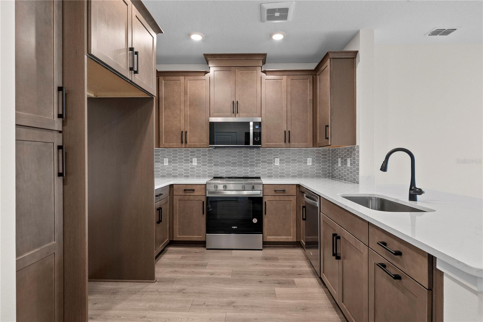 7545 LAUREATE BOULEVARD #7404 photo 4