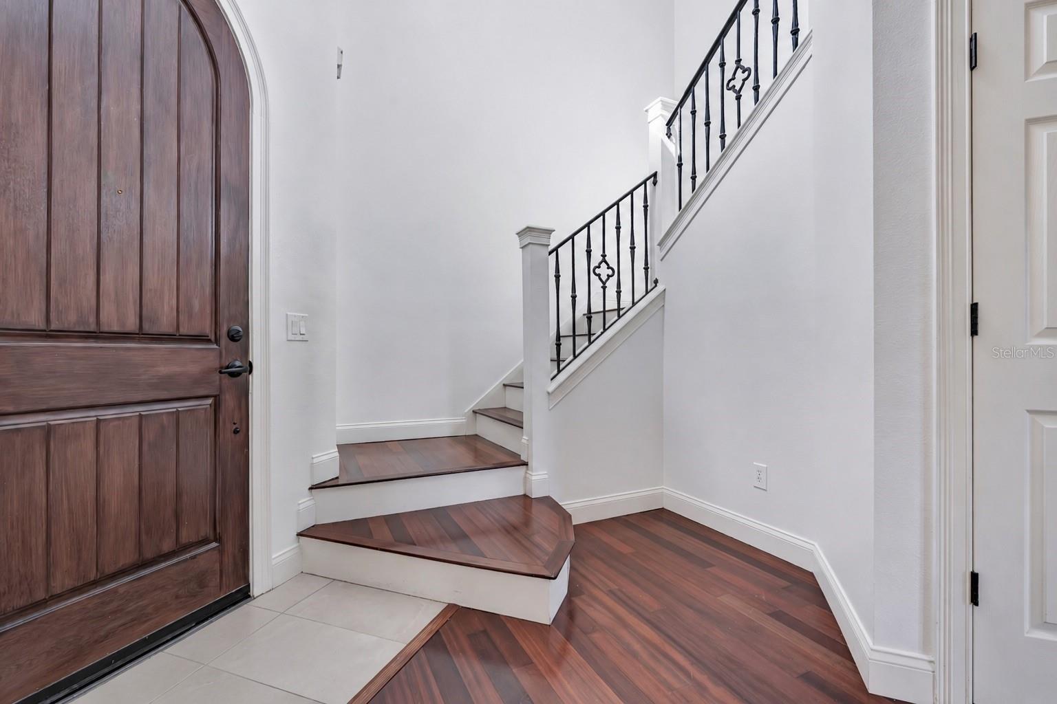 134 E ESTHER STREET #A photo 3