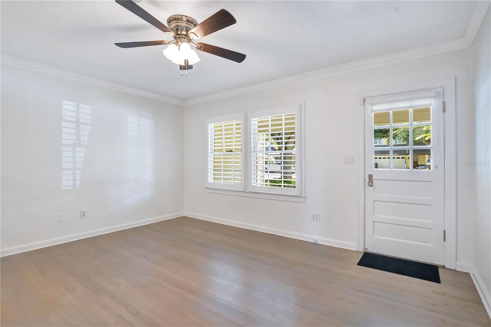 2102 HARRISON AVENUE photo 4