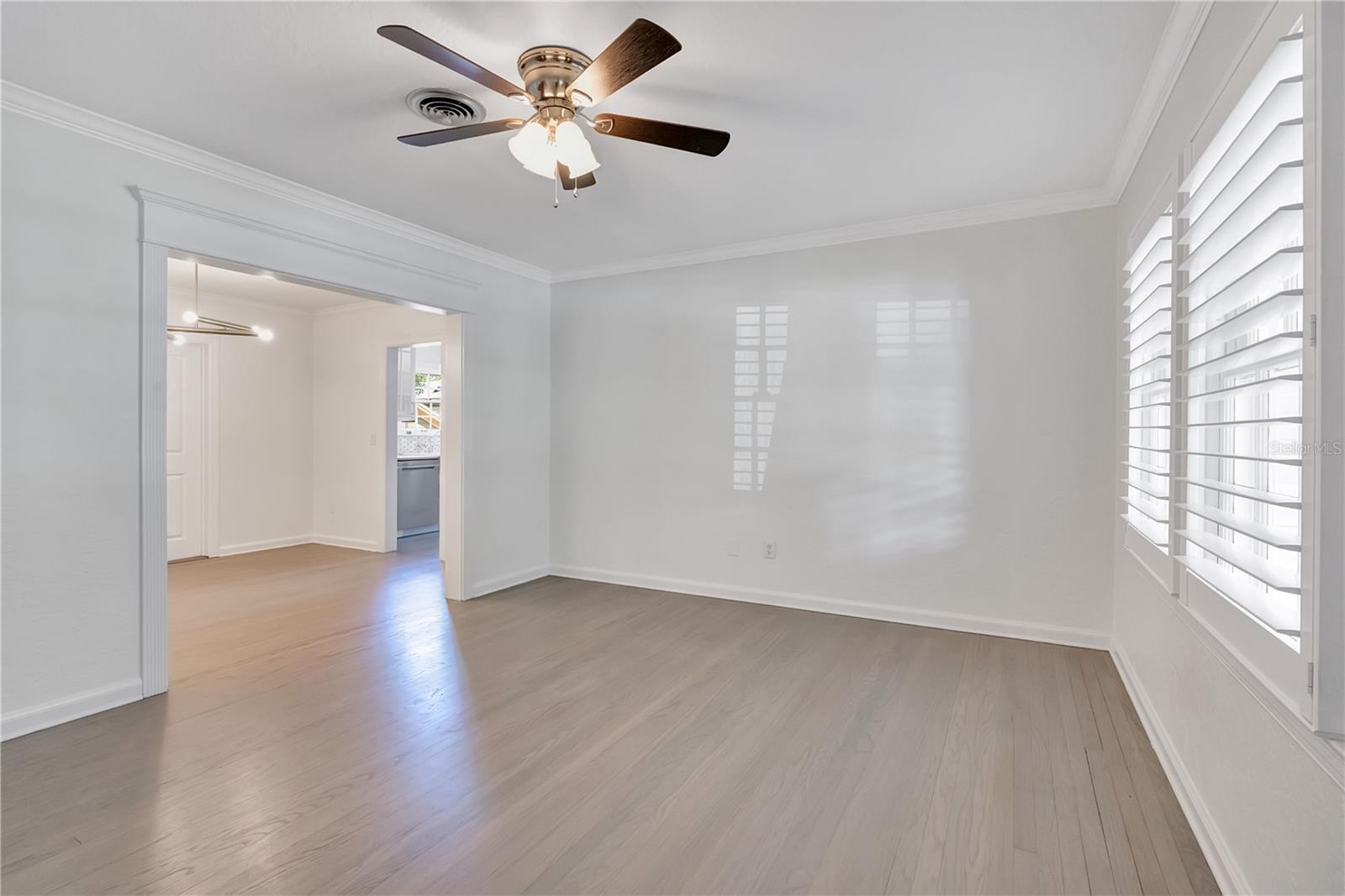 2102 HARRISON AVENUE photo 5