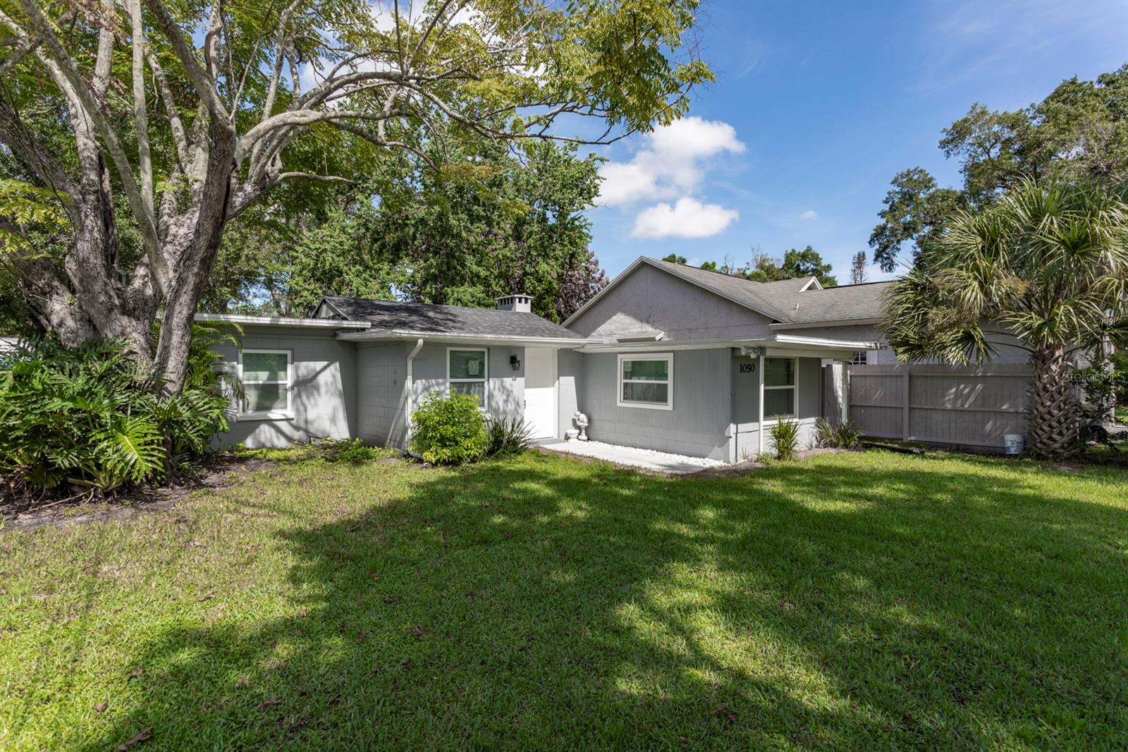 1050 HERMAN AVENUE photo 2