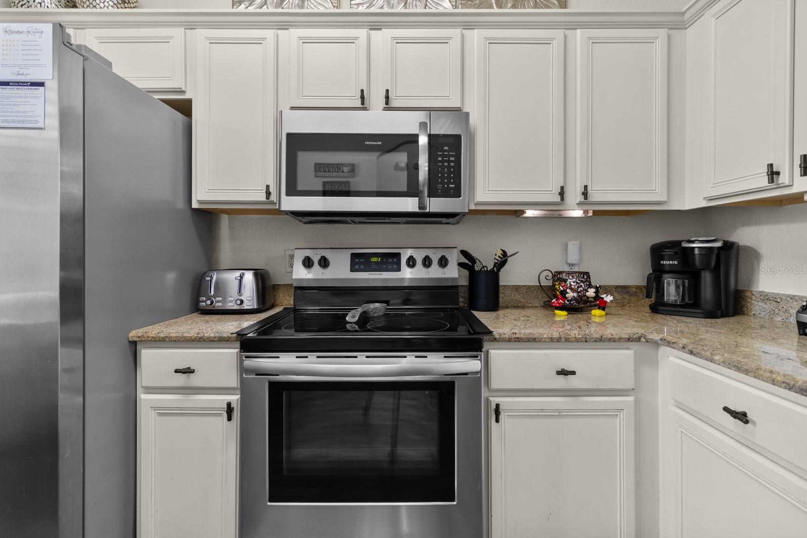 3633 CALABRIA AVENUE photo 4