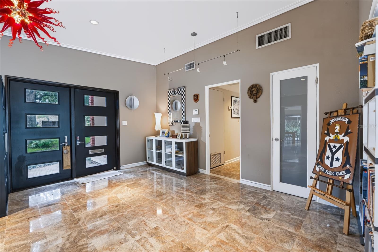 600 MAYFAIR CIRCLE photo 5