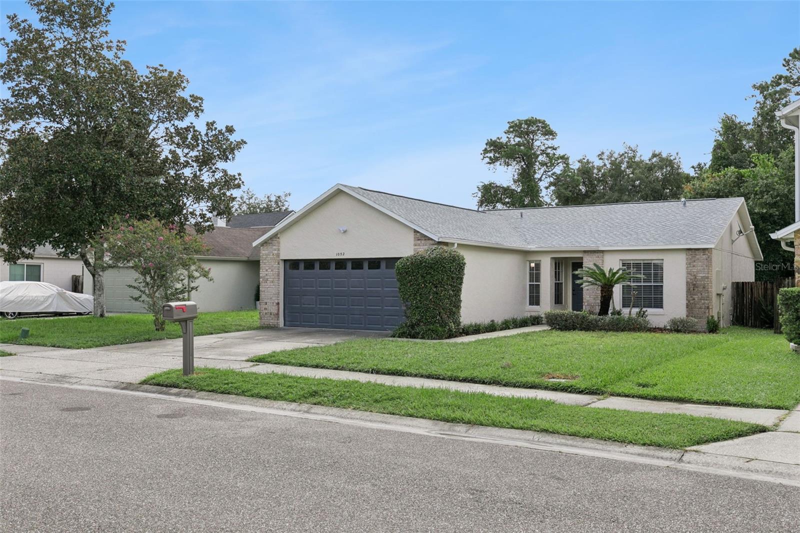1052 BRIELLE AVENUE photo 5