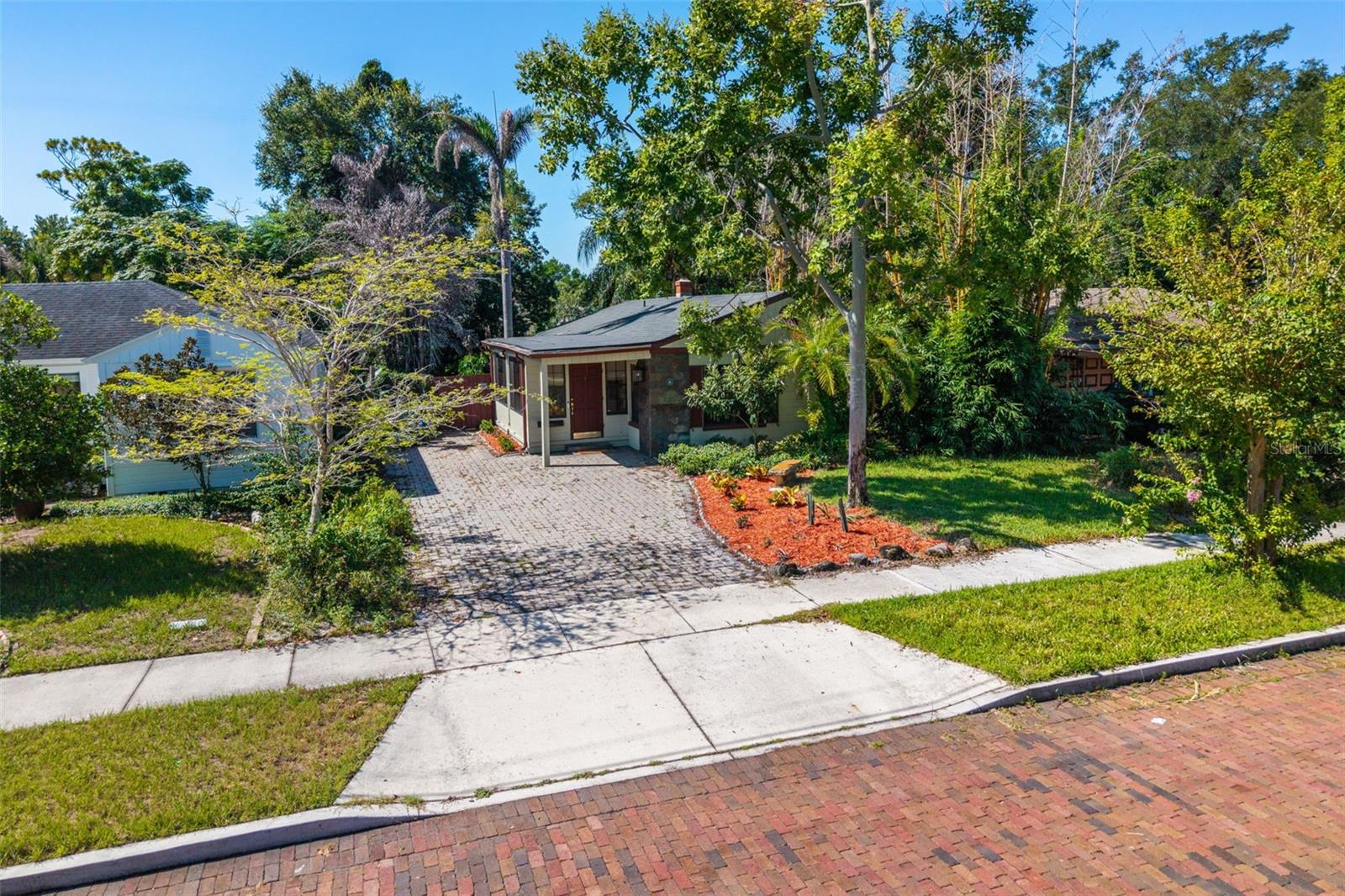 1710 OREGON STREET photo 2