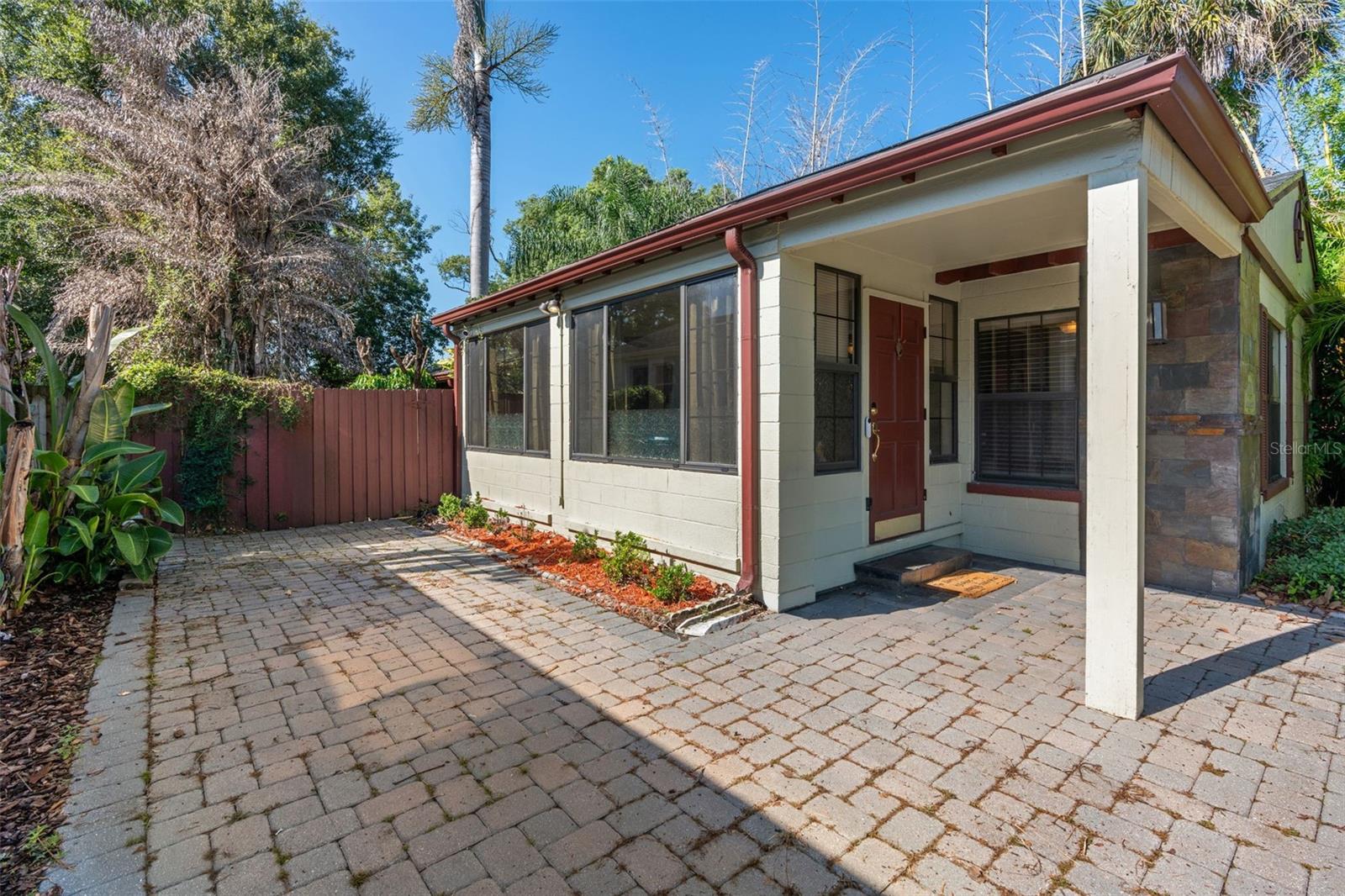 1710 OREGON STREET photo 4