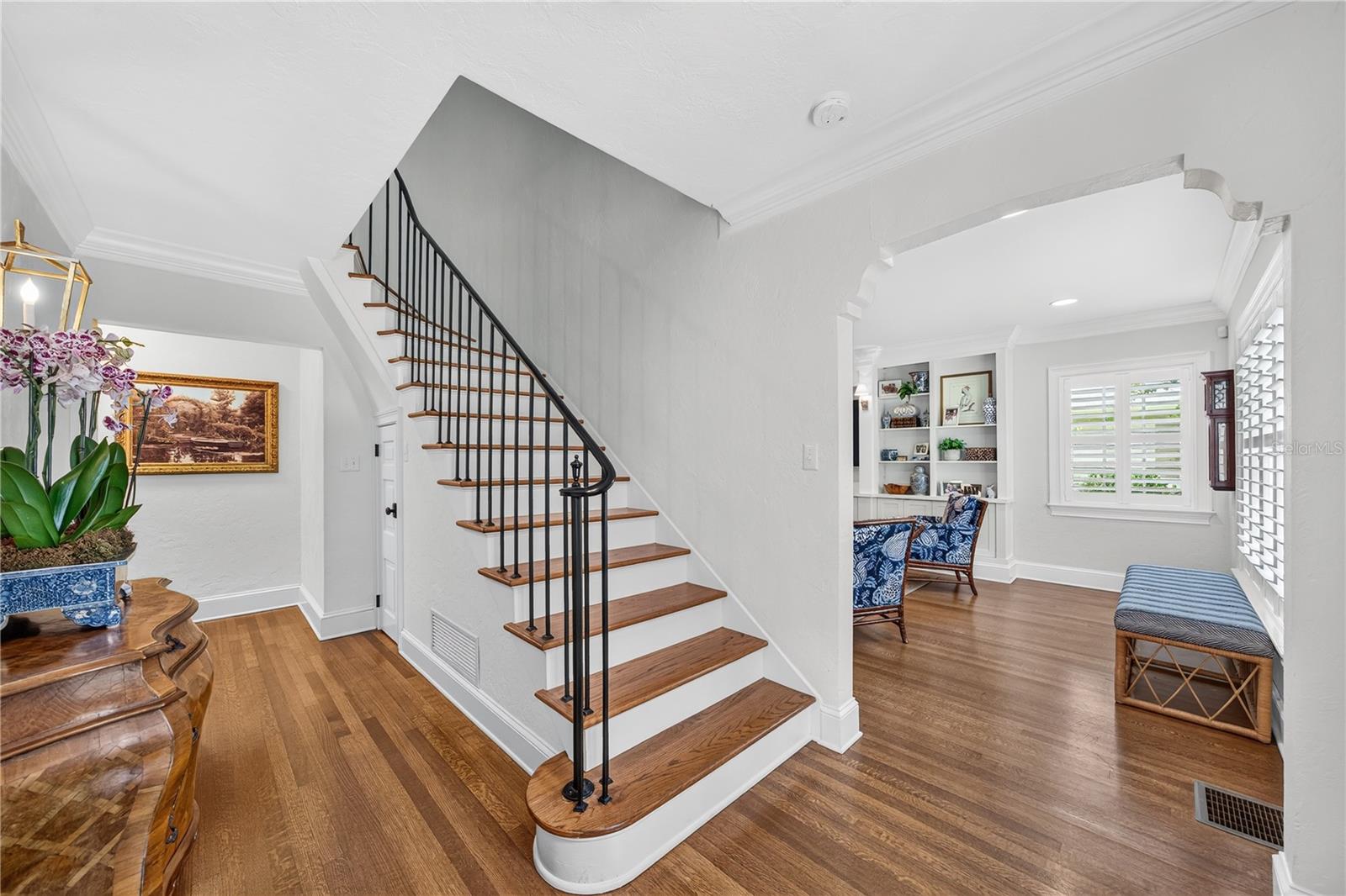 1137 COUNTRY CLUB DRIVE photo 4
