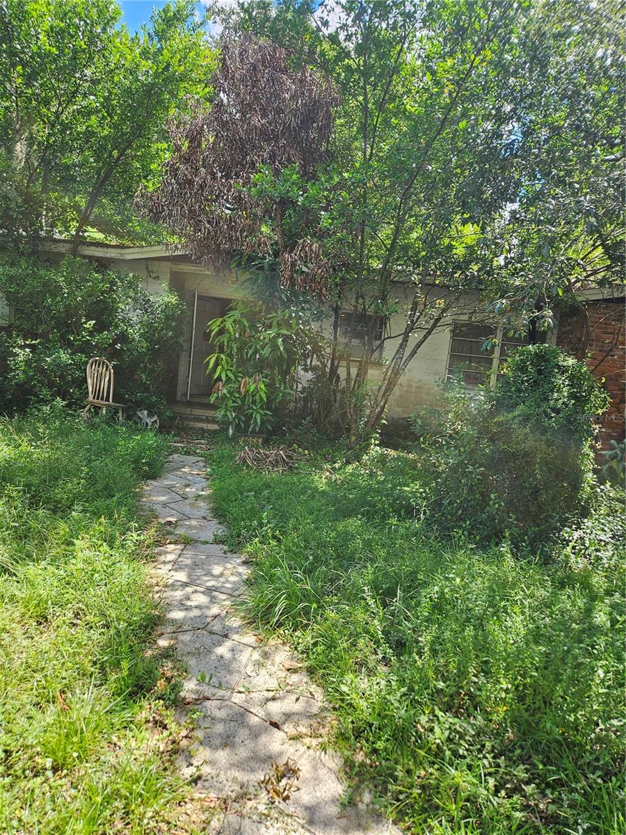 4855 BIG OAKS LANE