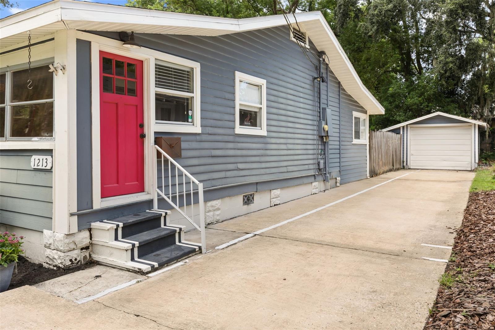 1213 NOBLE PLACE photo 3