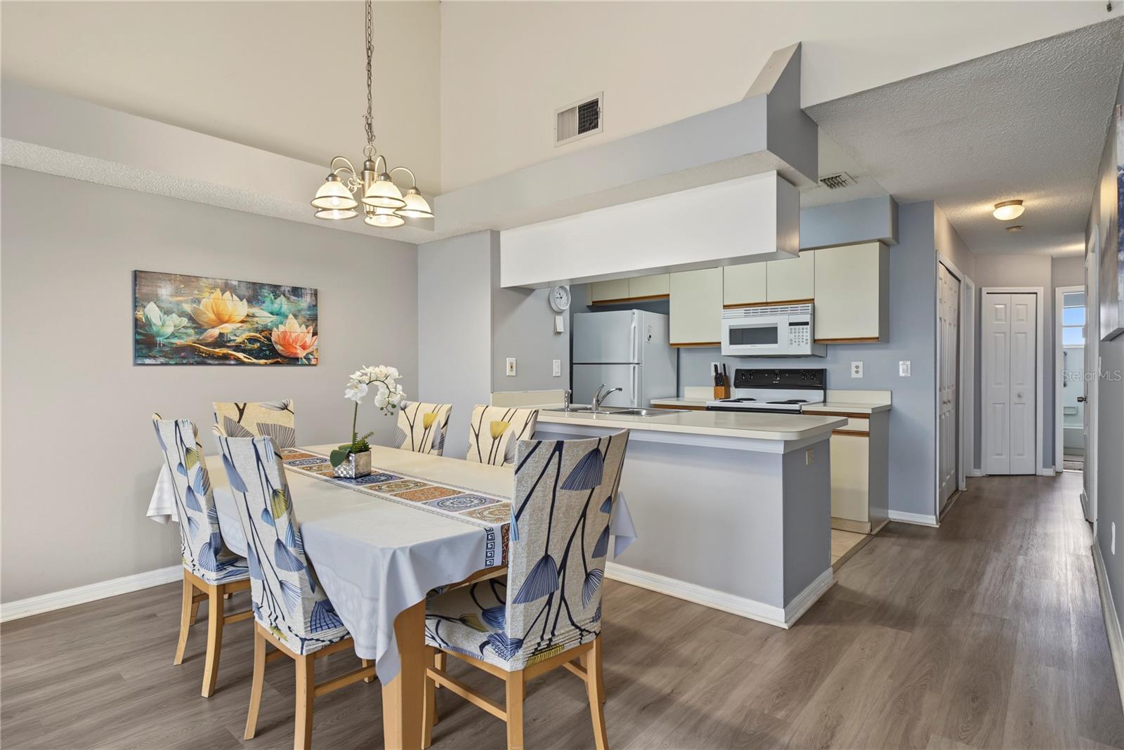 2751 N POINCIANA BOULEVARD #32 photo 4