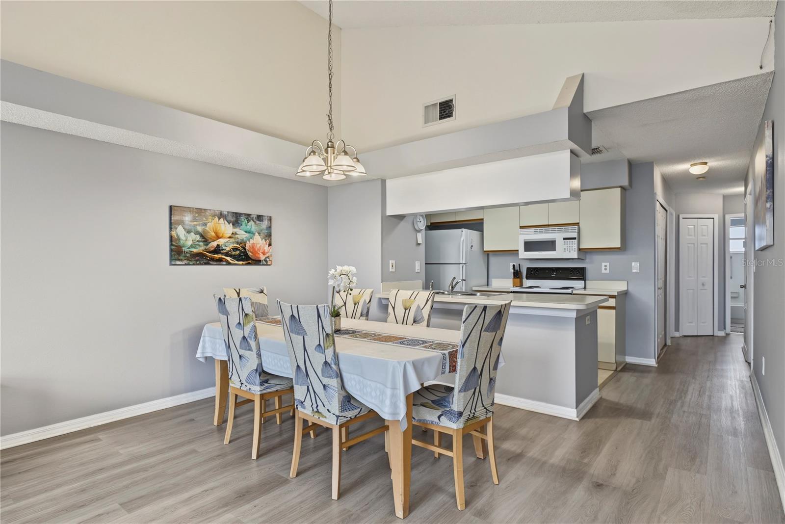 2751 N POINCIANA BOULEVARD #32 photo 5