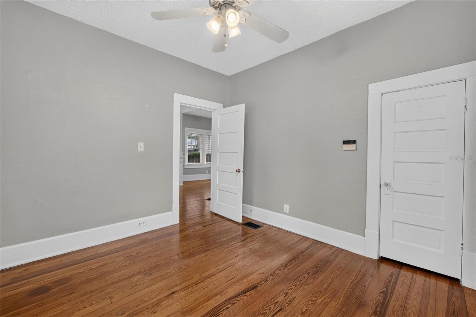 1627 E CONCORD STREET photo 5