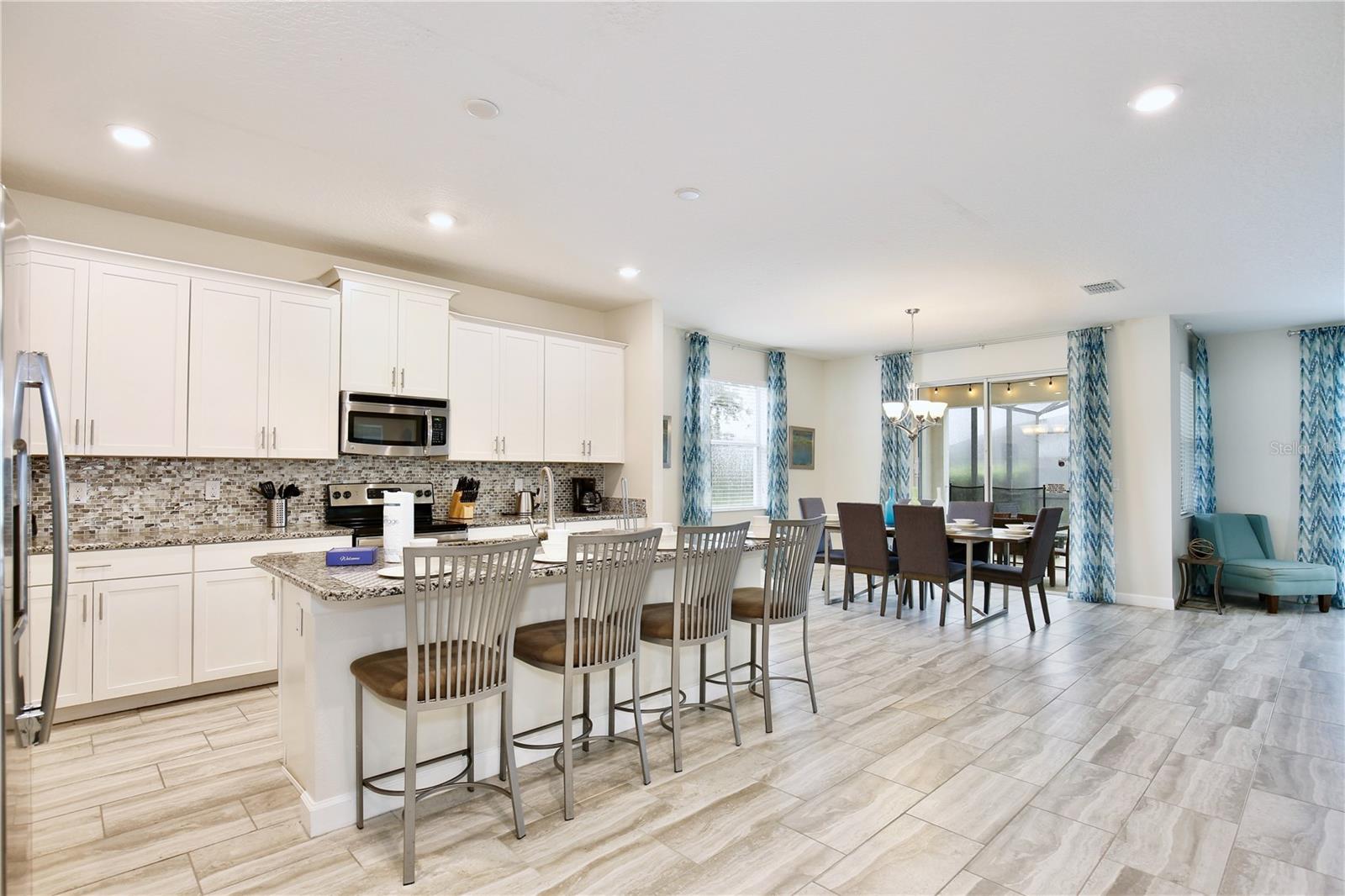 4710 Kings Castle Circle — photo 8 of 60