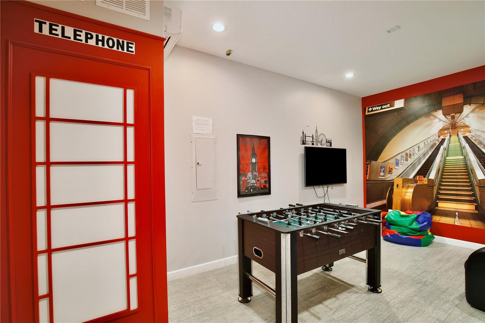4710 Kings Castle Circle — photo 29 of 60