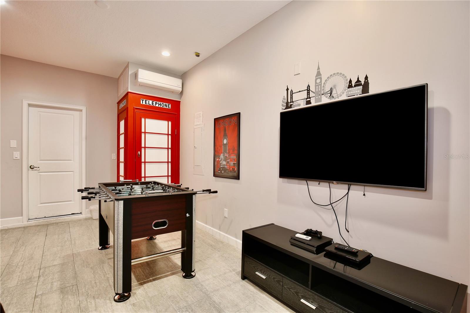 4710 Kings Castle Circle — photo 30 of 60