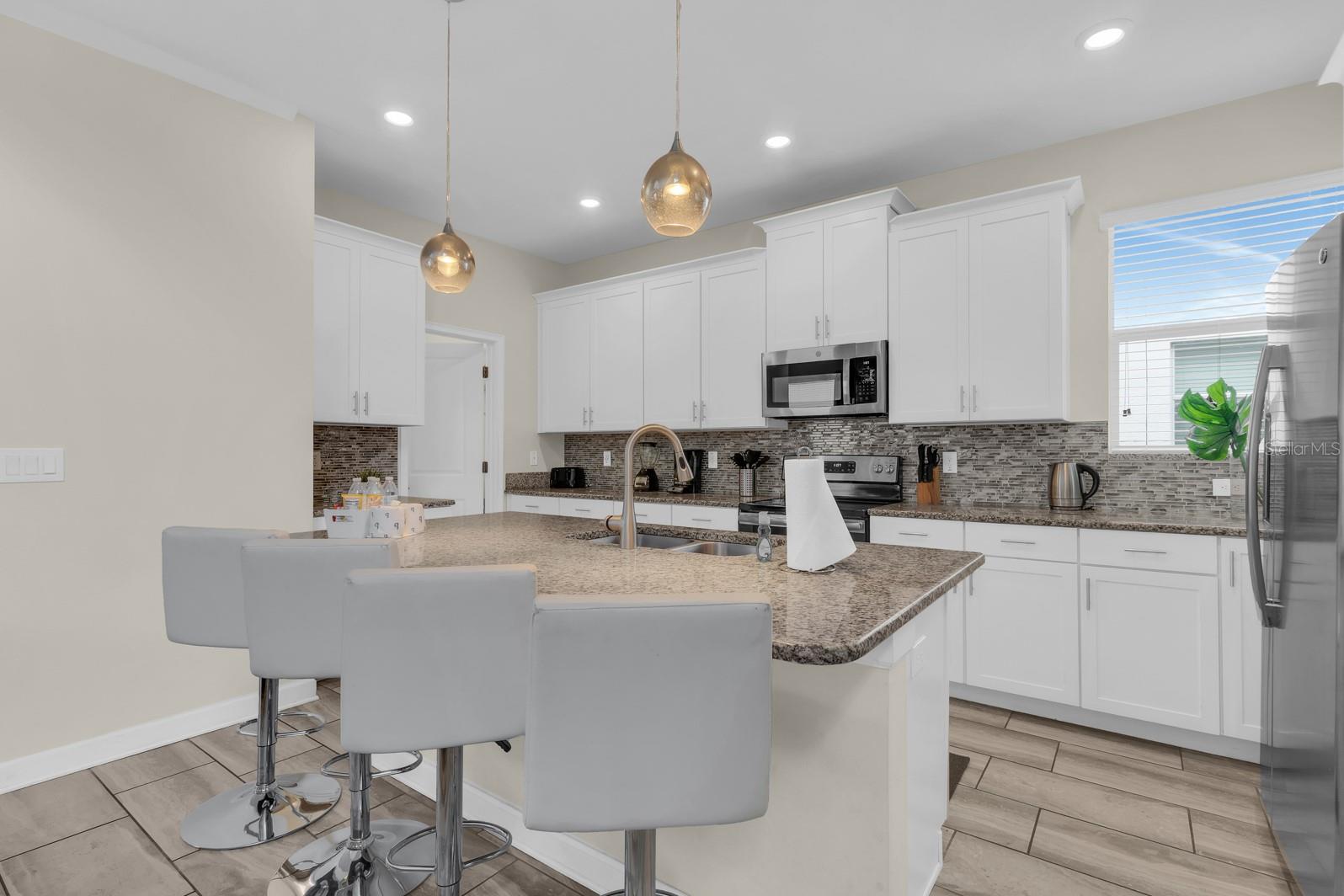 4733 Kings Castle Circle — photo 8 of 46
