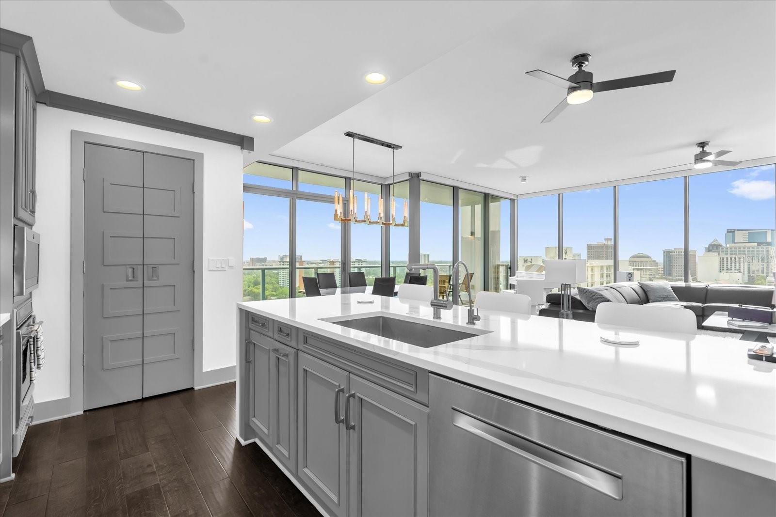 260 S OSCEOLA AVENUE #1406 photo 5