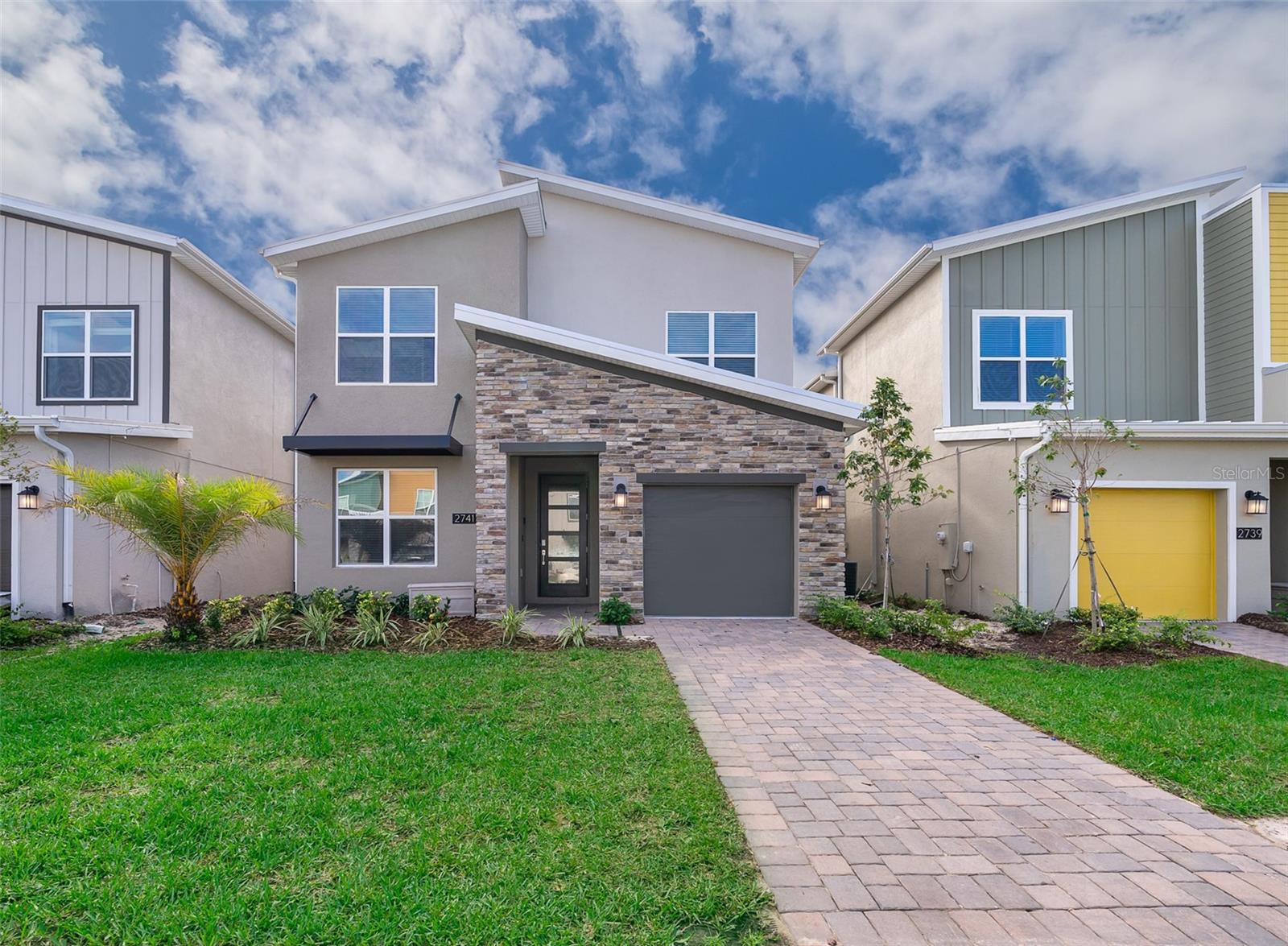 2741 Bookmark Drive — photo 2 of 36