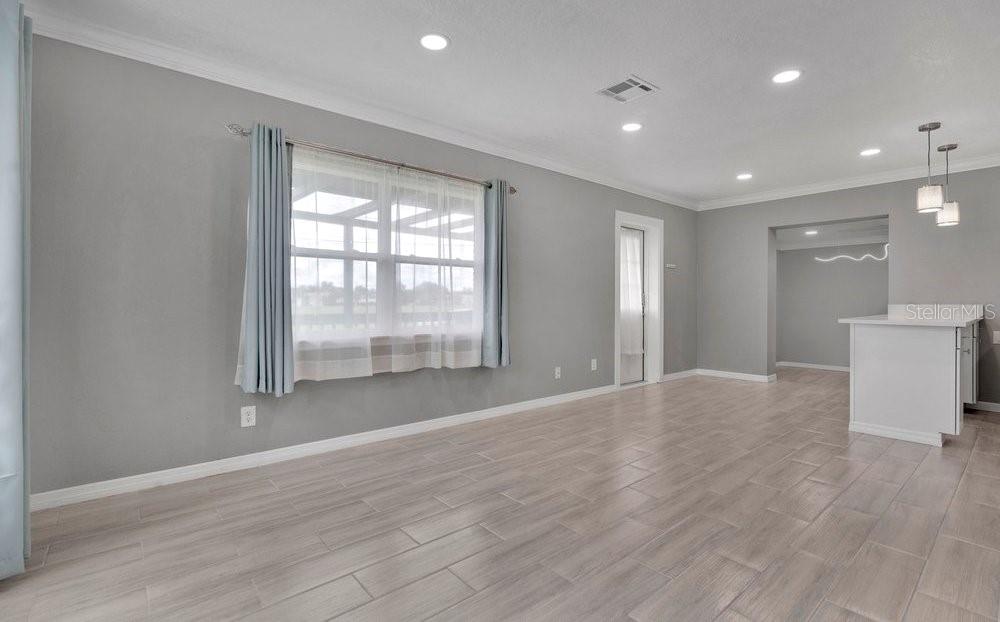 120 PRIMROSE COURT photo 3