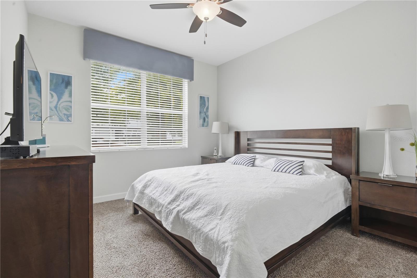 4722 Sleepy Hollow Drive — photo 19 of 40
