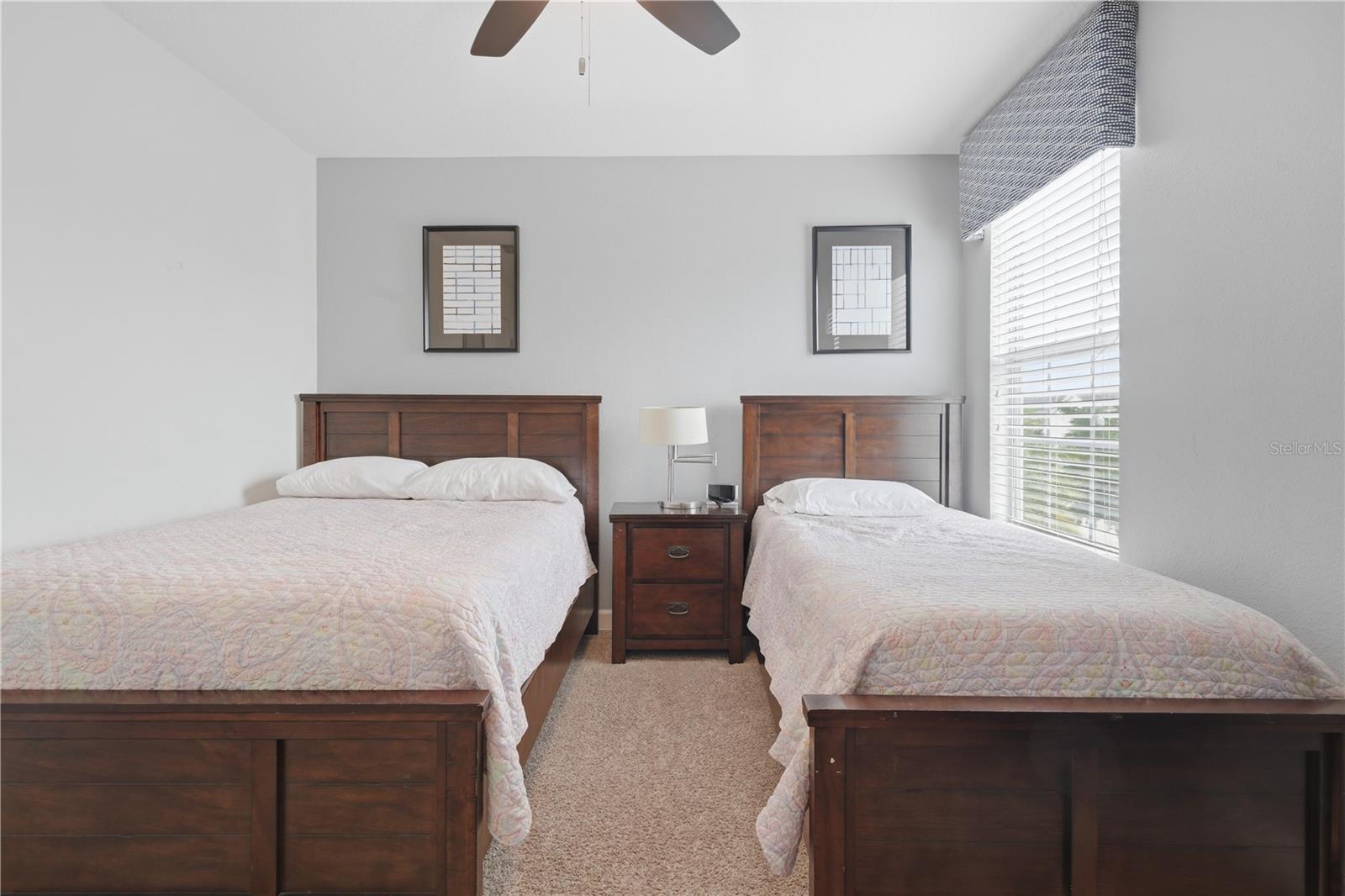 4722 Sleepy Hollow Drive — photo 29 of 40
