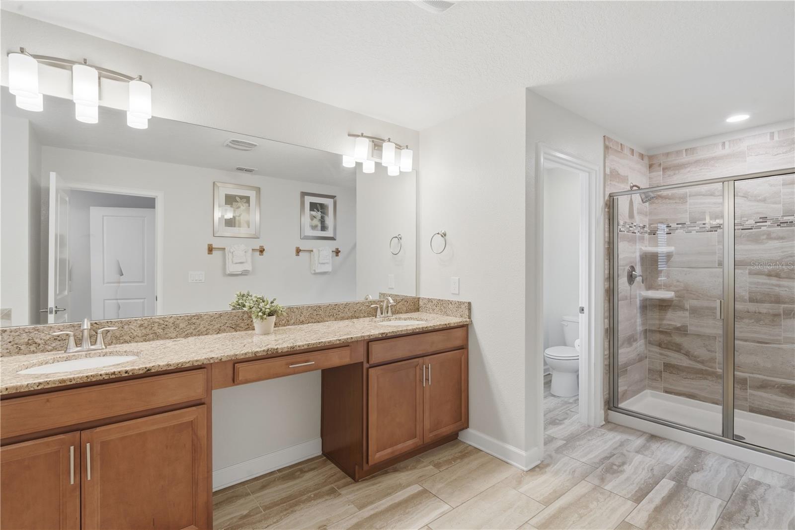 4722 Sleepy Hollow Drive — photo 32 of 40