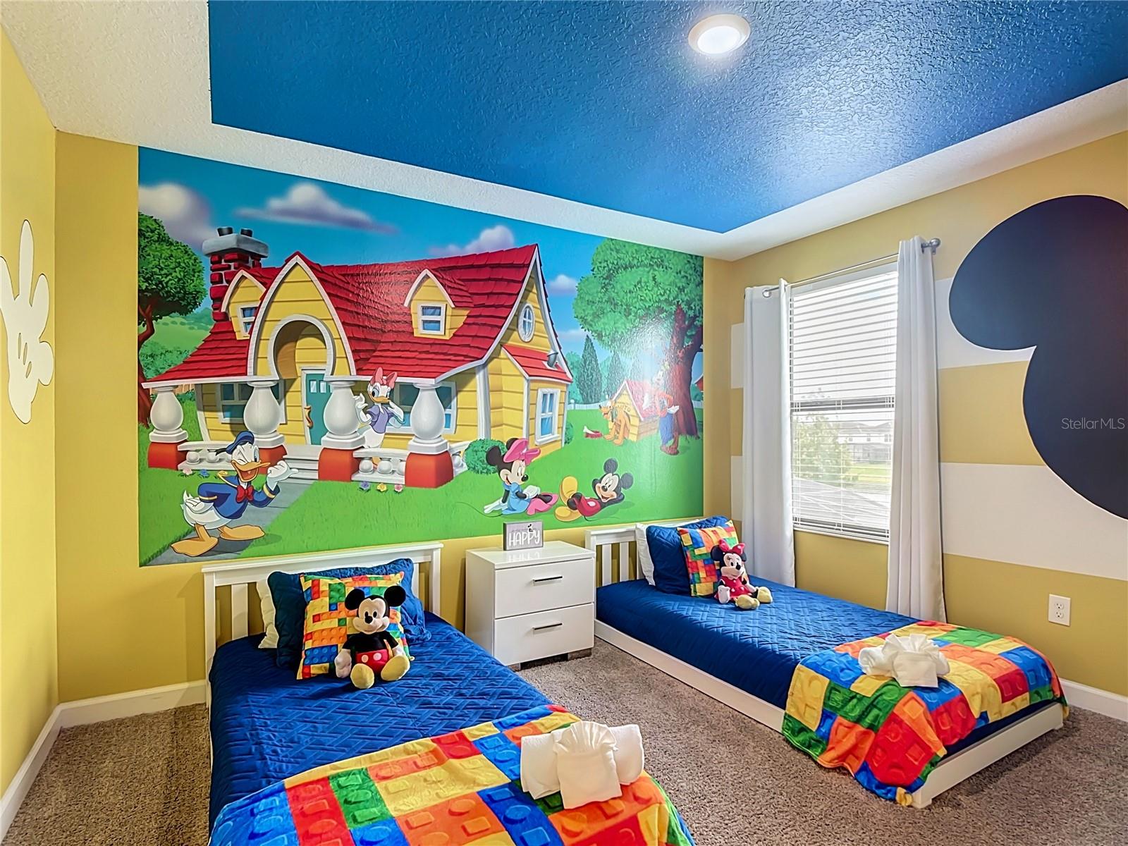 2925 Fable Street — photo 13 of 60