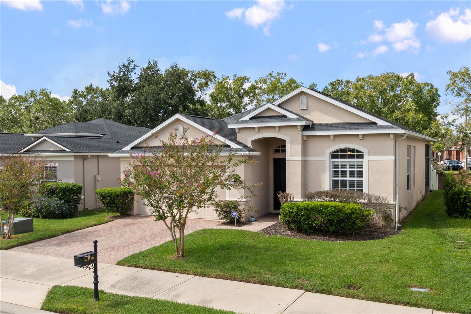 4306 HEIRLOOM ROSE PLACE photo 2