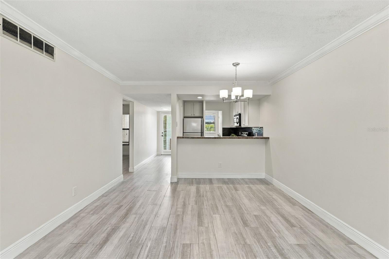 3124 PLAZA TERRACE DRIVE #3124 photo 4
