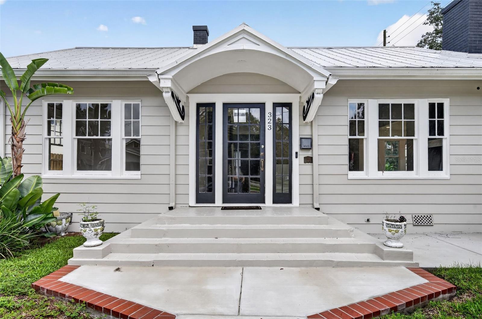 323 E AMELIA STREET photo 2