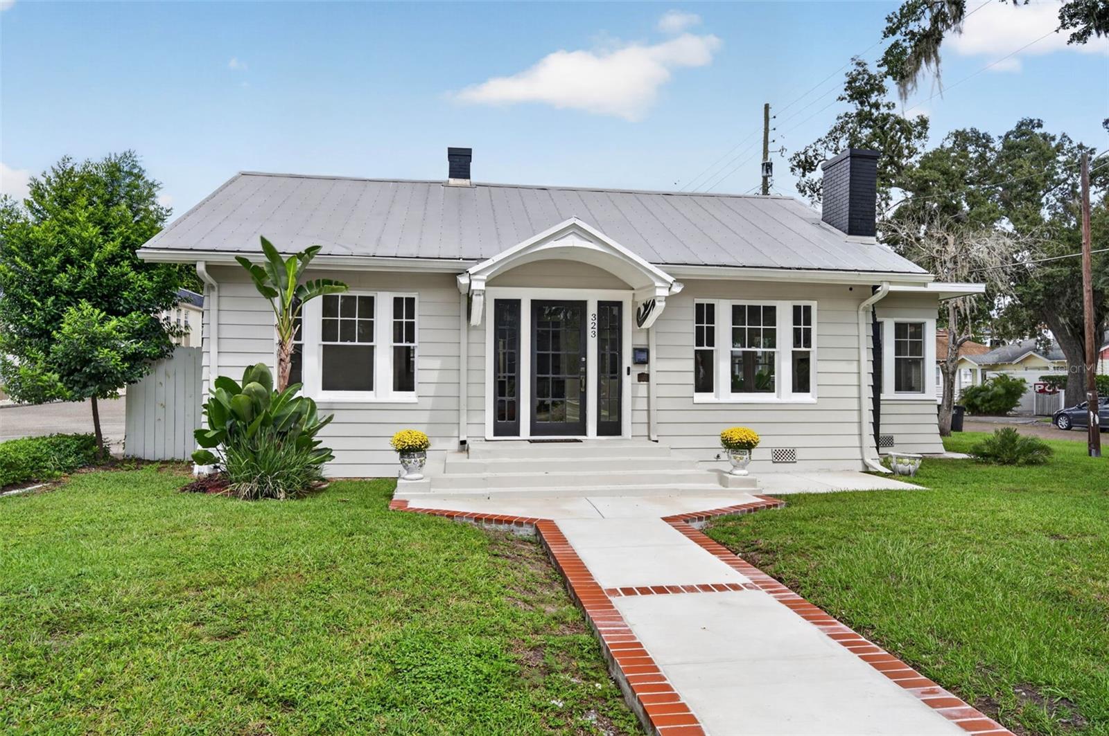 323 E AMELIA STREET photo 3