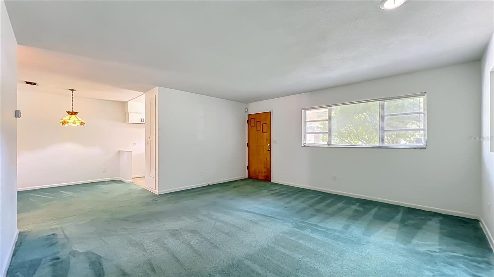 1827 ILLINOIS STREET photo 5